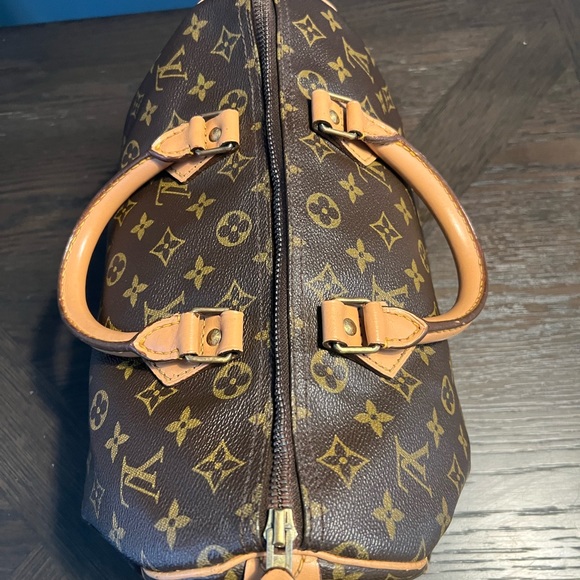 Authentic pre- owend Louis Vuitton speedy 30 Code 851 Made in France - Picture 6 of 9